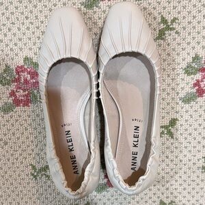 Anne Klein White Leather Ballet Shoe with Gold Heel Accent